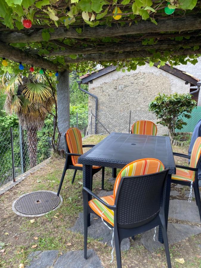 Casa Mari Lägenhet Bidogno Exteriör bild