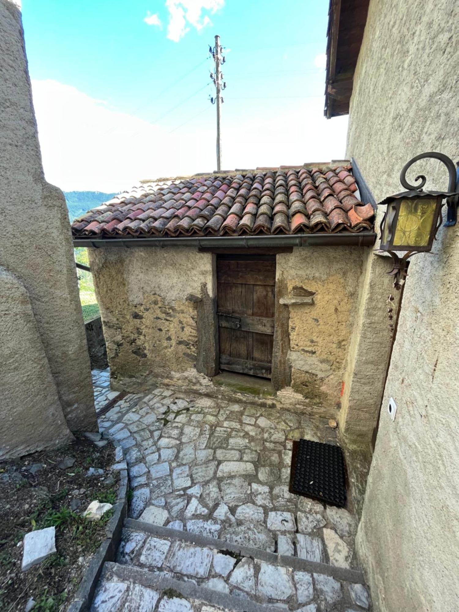 Casa Mari Lägenhet Bidogno Exteriör bild